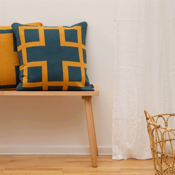 Square knitted cushion cover 50x50 Petrol Honey